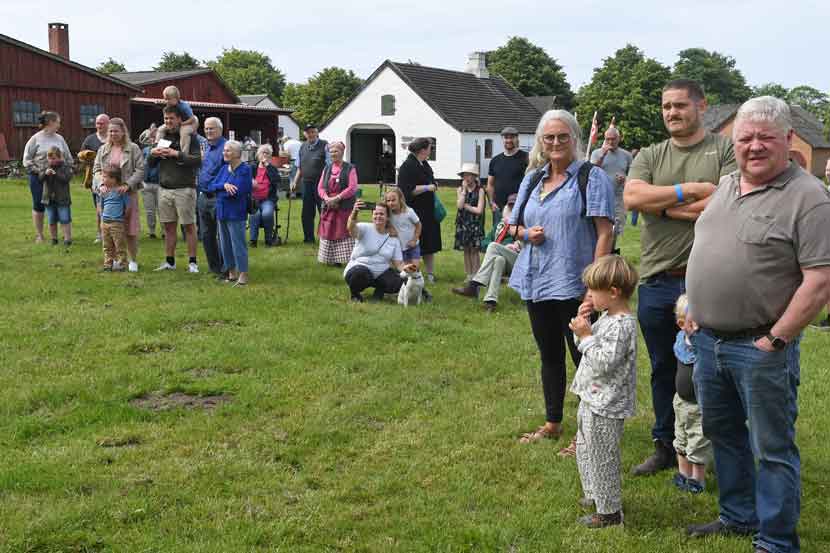 De gamle blev vist frem