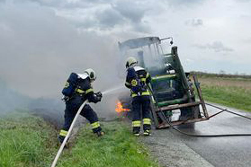 brand traktor sfb