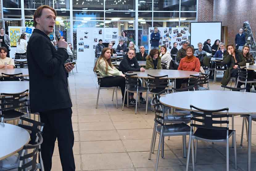 vejen gymnasium abent hus 24 04