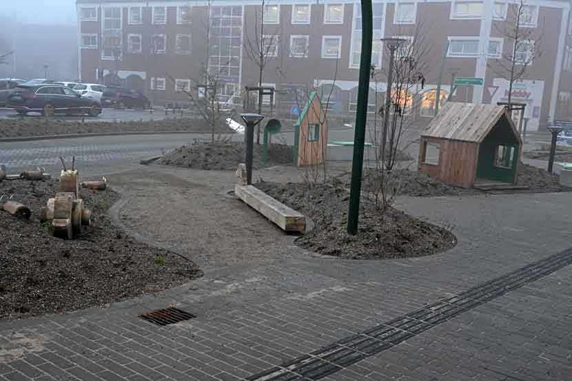 banegardspladsen 25 06