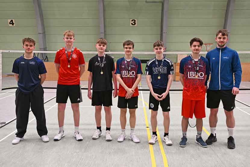 badminton ungdom 26 04