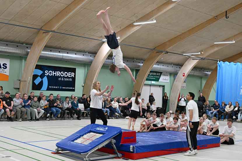 gymnastik brorup skole 26 03