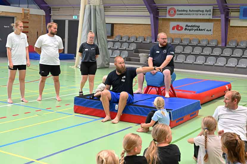 gymnastikskole 26 03