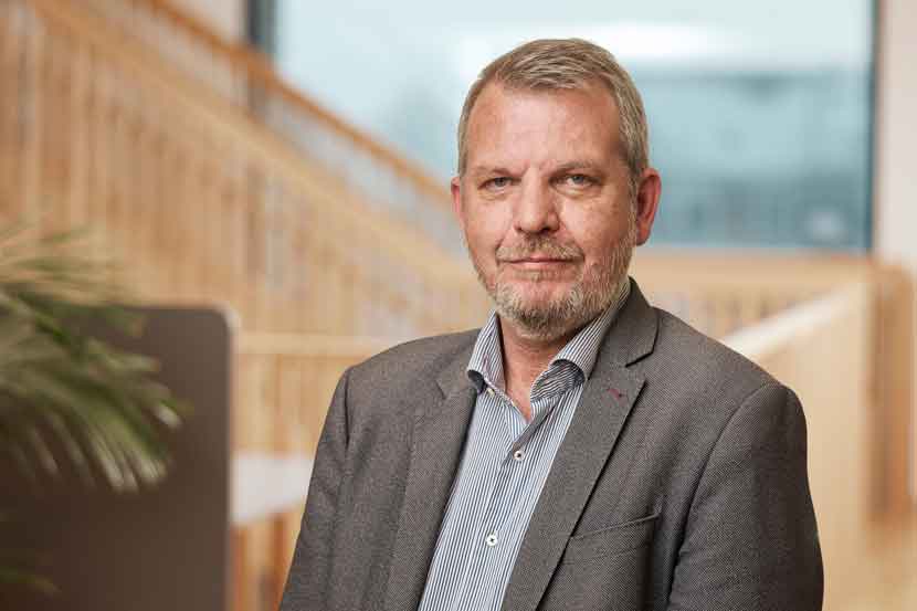 Direktøren takker af