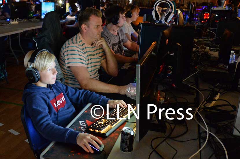 lan party andst 10